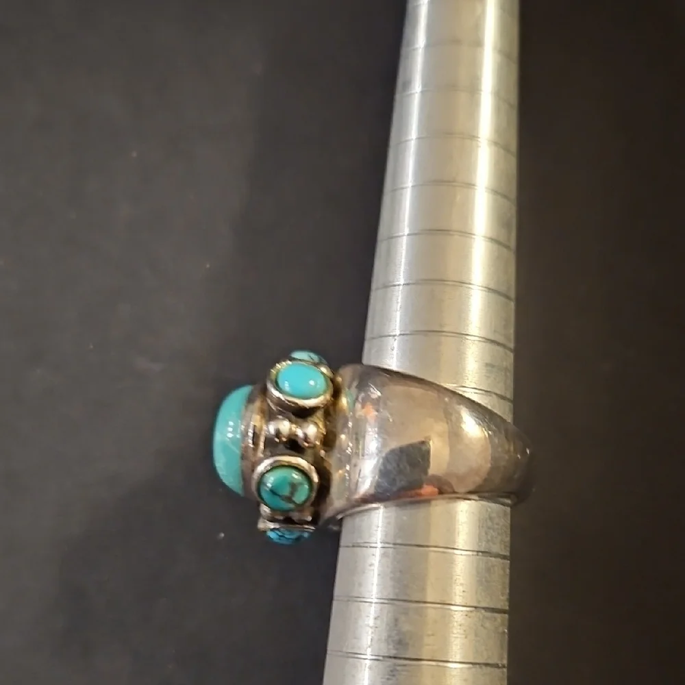 Silver Turquoise Ring - Picture 4 of 5